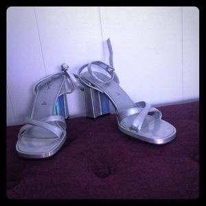 Holographic chunky heel